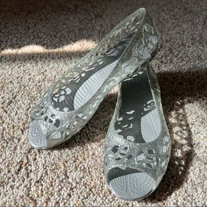 Woman’s 7.5/Girls 5 Isabella CROCS